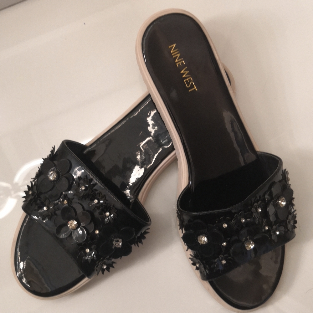 Nine West Black Patent Rhinestone Slides, sz 9
